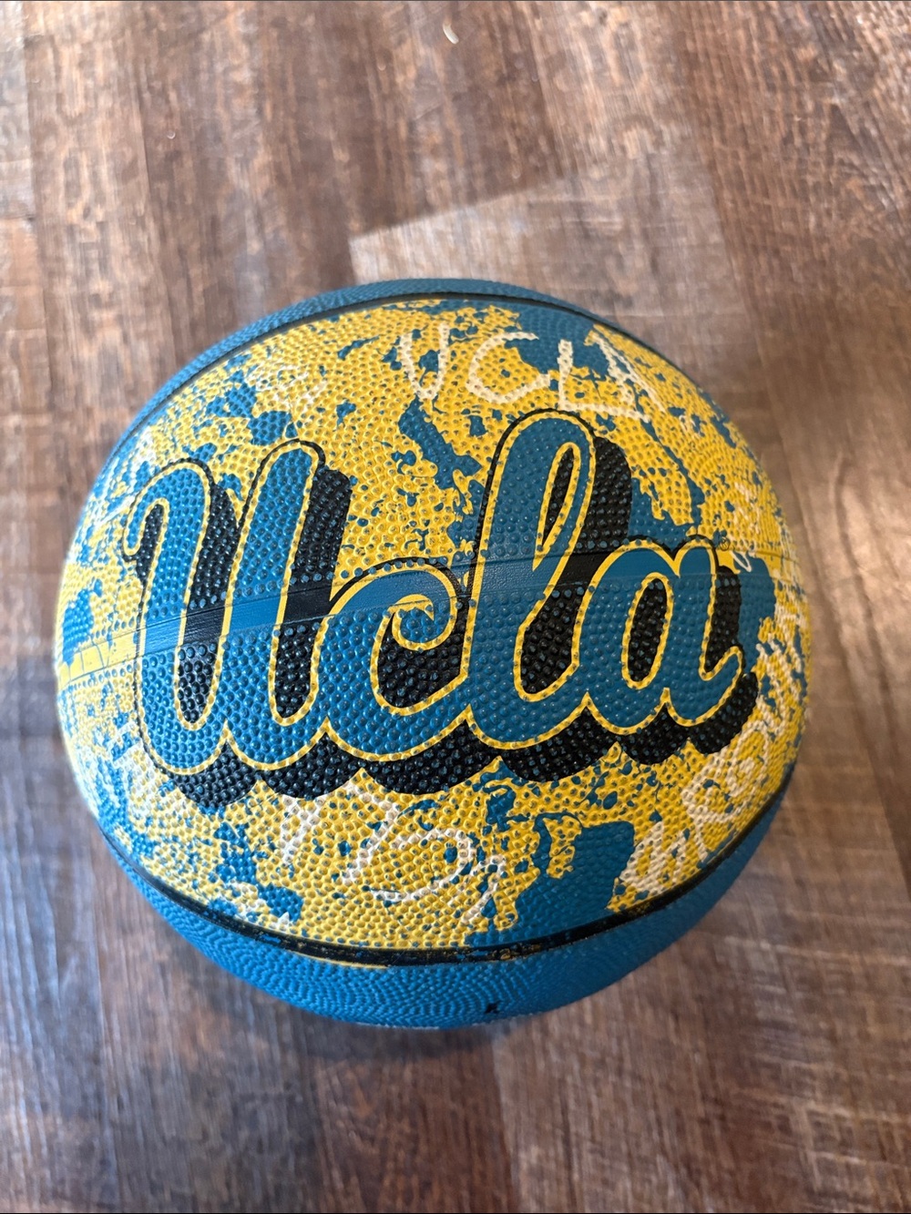 Vintage 1990s Baden UCLA Basketball sz 7